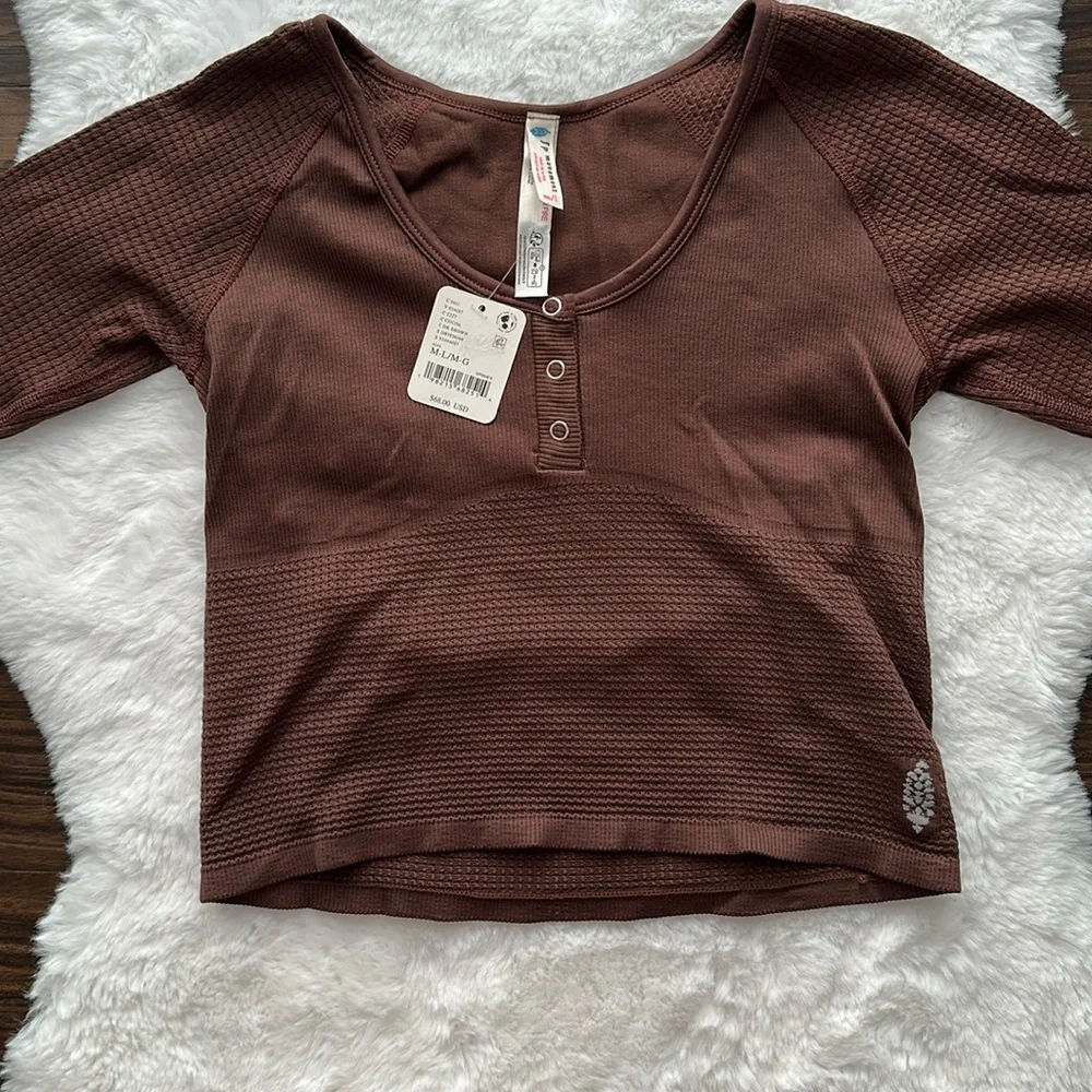 NWT Free People Movement Bail Out Long Sleeve Layer Cropped Cocoa size XS/S, M/L
